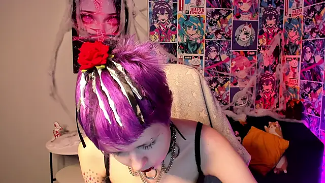 Snapshot of CarolineRichter chatting on 10/26/25, 02:39 CarolineRichter online show from 10/26/25, 02:39