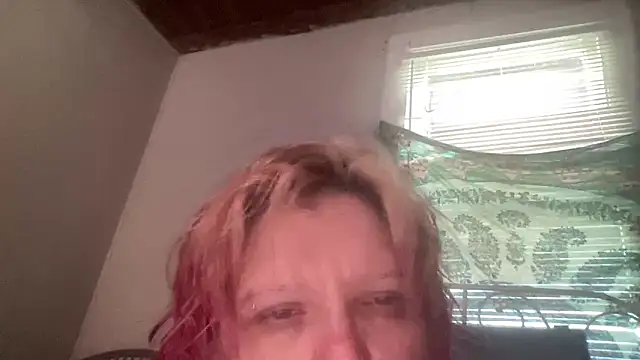 g0lden are0las89 online show from 06/10/26, 09:57