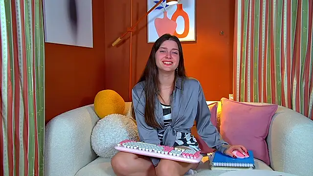 JessicaJewells online show from 09/21/25, 06:37