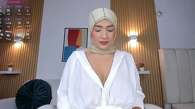 Snapshot of alma_avad chatting on 10/01/25, 10:10 alma avad online show from 10/01/25, 10:10