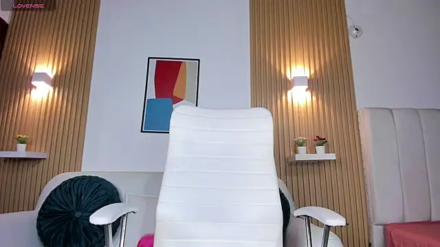 Snapshot of alma_avad chatting on 11/09/25, 12:31 alma avad online show from 11/09/25, 12:31