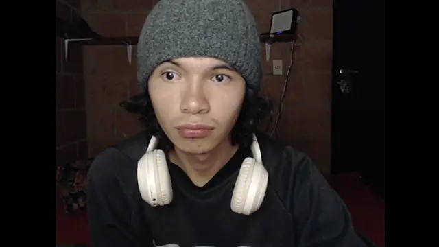 Xoxo Smiles online show from 09/21/25, 05:09