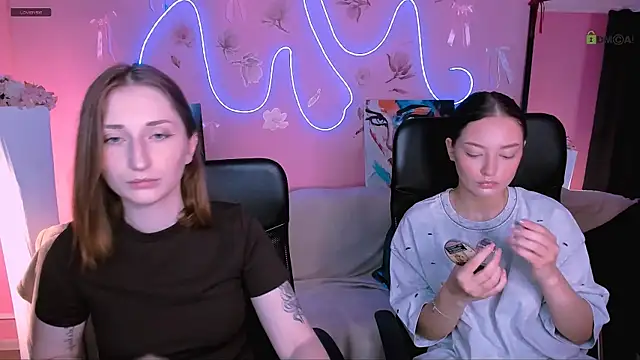 eva smiith  online show from 05/21/26, 05:47