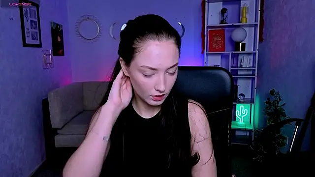 eva smiith  online show from 06/02/26, 05:42