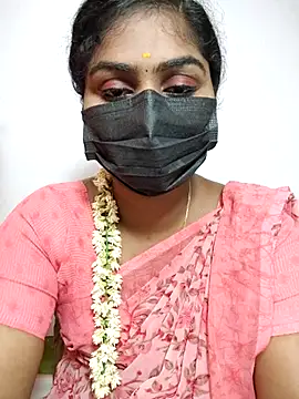 Snapshot of Tamil_Princess12 chatting on 07/12/26, 07:49 Tamil Princess12 online show from 07/12/26, 07:49