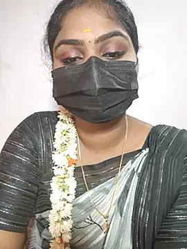 Snapshot of Tamil_Princess12 chatting on 07/31/26, 06:29 Tamil Princess12 online show from 07/31/26, 06:29