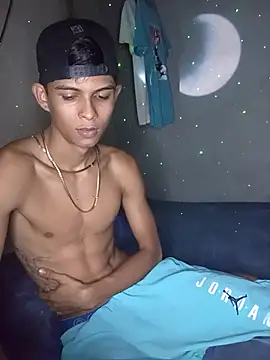 Snapshot of God_Eros_23cm chatting on 10/11/25, 04:44 God Eros 23cm online show from 10/11/25, 04:44