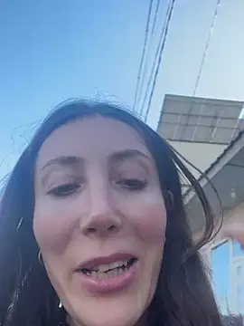 HellaryTourent online show from 09/12/25, 12:05