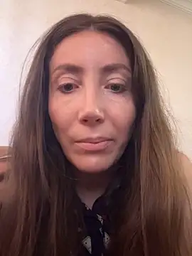 HellaryTourent online show from 09/13/25, 01:11