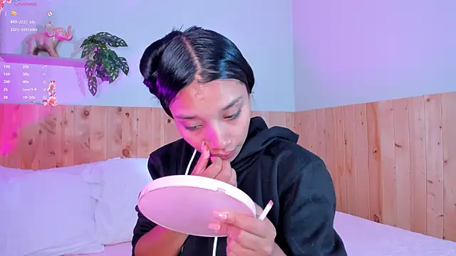 MissPocahontass online show from 10/10/25, 11:42