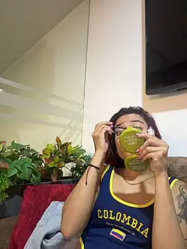 amber sparkle online show from 07/07/26, 12:20