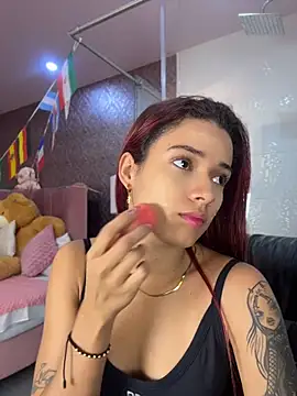 amber sparkle online show from 07/10/26, 12:41