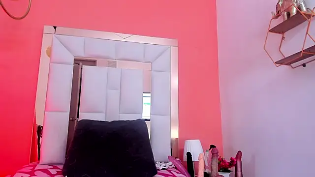 Horny ebonys online show from 11/05/25, 07:58