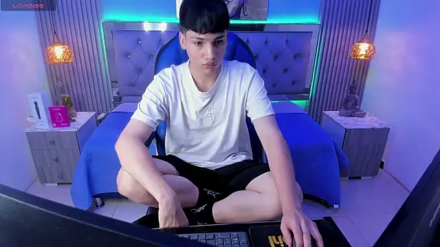 SamBlack  online show from 07/21/26, 01:13
