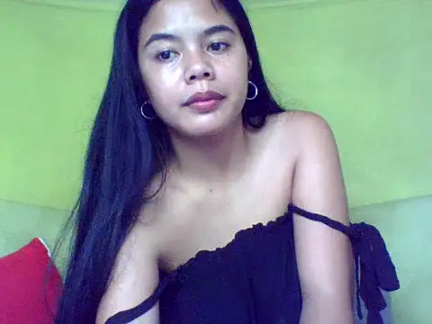 Snapshot of sweet_heaven00 chatting on 10/16/25, 02:01 sweet heaven00 online show from 10/16/25, 02:01