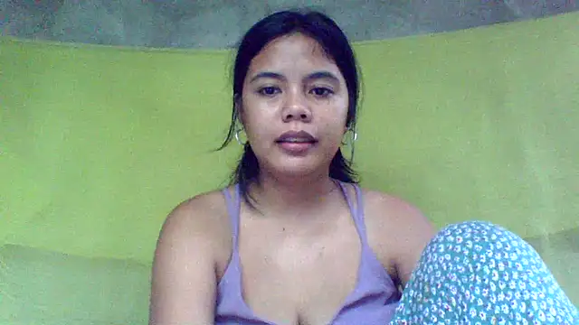 Snapshot of sweet_heaven00 chatting on 10/18/25, 01:30 sweet heaven00 online show from 10/18/25, 01:30