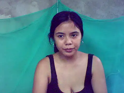 Snapshot of sweet_heaven00 chatting on 10/26/25, 04:40 sweet heaven00 online show from 10/26/25, 04:40