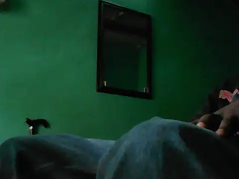 Dhuzu Jovis online show from 10/26/25, 12:11