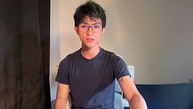 Angel bunny2 online show from 11/22/25, 12:31