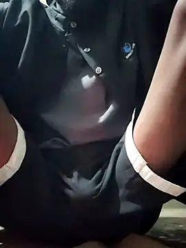 Snapshot of RAYI_Queen_4 chatting on 12/01/25, 04:56 RAYI Queen 4 online show from 12/01/25, 04:56