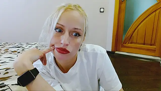 SatinQueen90 online show from 09/10/25, 11:21
