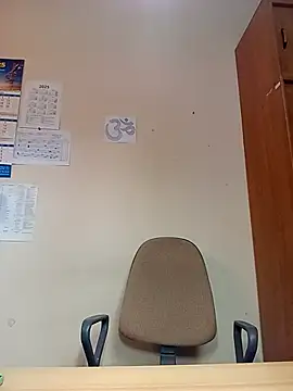 Ami Foxy online show from 10/30/25, 11:00