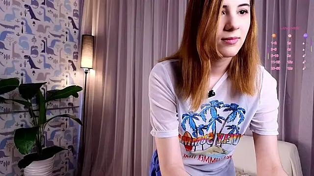 Snapshot of QueenieGitt chatting on 03/19/26, 01:53 QueenieGitt online show from 03/19/26, 01:53
