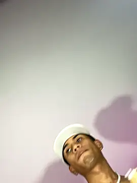 RyanScot4 online show from 10/10/25, 04:33