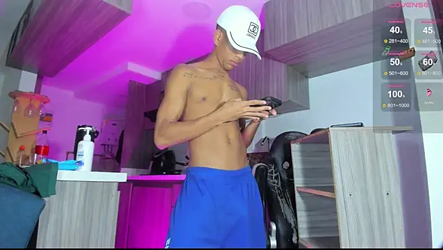 RyanScot4 online show from 10/17/25, 04:48