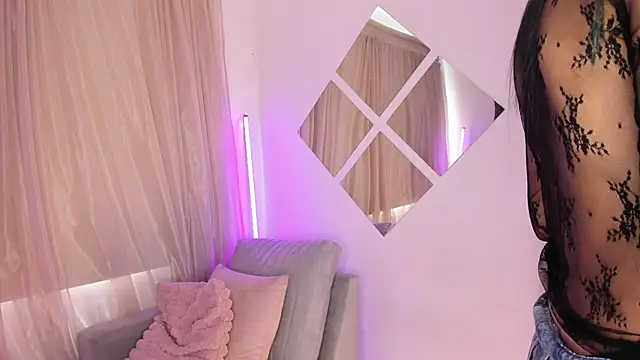 Lilily lv online show from 06/09/26, 02:17