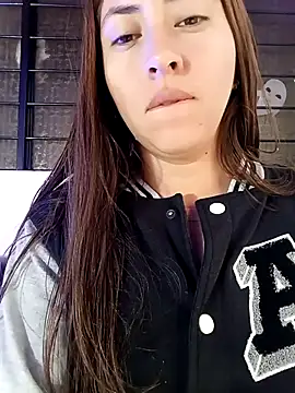 AntonellaJohnston online show from 10/17/25, 11:46