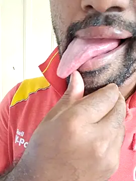 Snapshot of Negodabenga chatting on 10/28/25, 06:21 Negodabenga online show from 10/28/25, 06:21