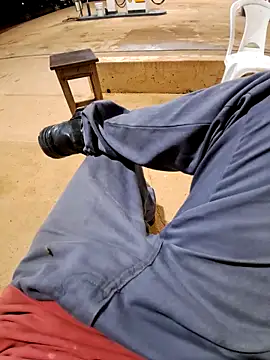 Negodabenga online show from 10/31/25, 01:06