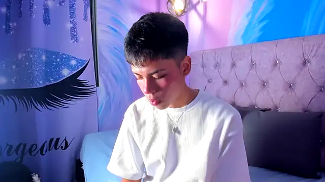 MaxiWildd online show from 11/29/25, 12:52