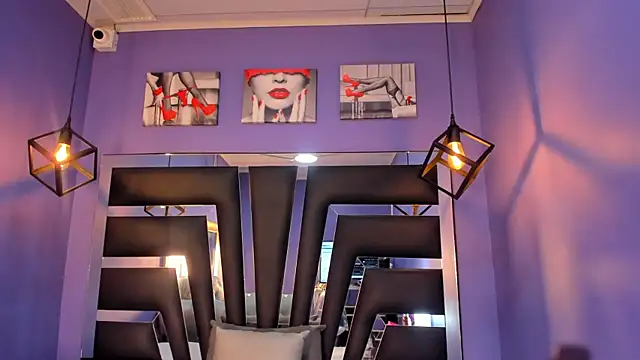 anne-brown13 online show from 10/03/25, 08:06