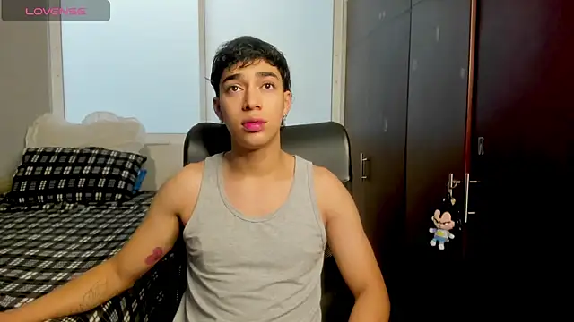 Snapshot of Noxx_starkK chatting on 12/02/25, 08:26 Noxx starkK online show from 12/02/25, 08:26