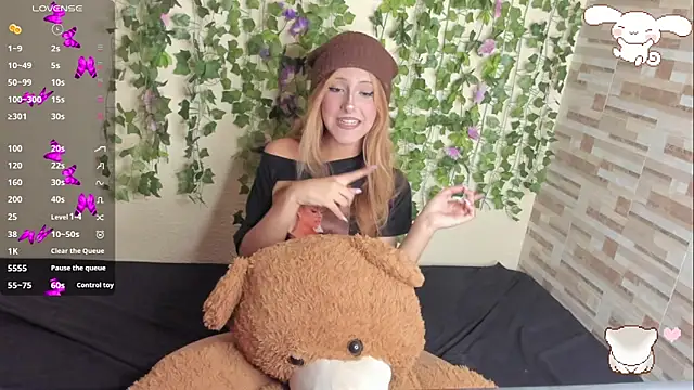 Amy Moonlight online show from 06/12/26, 09:14
