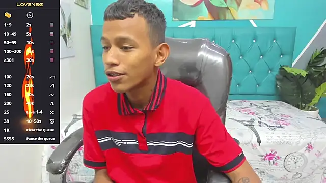 Snapshot of Rory_castro chatting on 10/22/25, 10:42 Rory castro online show from 10/22/25, 10:42