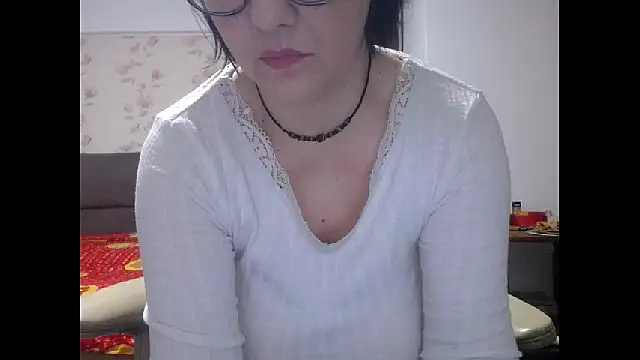 Mary x online show from 11/12/25, 03:51