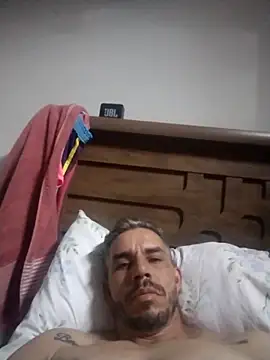 Snapshot of QfabO123 chatting on 10/11/25, 02:26 QfabO123 online show from 10/11/25, 02:26