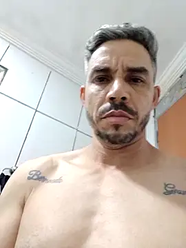 Snapshot of QfabO123 chatting on 10/30/25, 07:14 QfabO123 online show from 10/30/25, 07:14