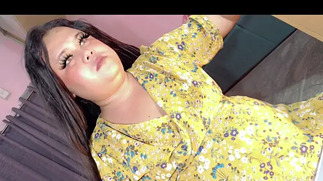 Snapshot of fallen_angel08 chatting on 10/19/25, 02:40 fallen angel08 online show from 10/19/25, 02:40