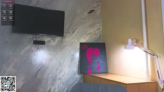 miss bubbles  online show from 10/11/25, 12:32