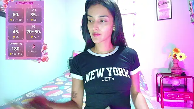 Snapshot of angelic_coral chatting on 11/03/25, 08:10 angelic coral online show from 11/03/25, 08:10