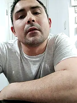 Bradd 32 online show from 10/01/25, 03:56