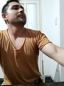 Bradd 32 online show from 10/05/25, 03:49