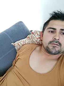 Bradd 32 online show from 10/05/25, 05:22