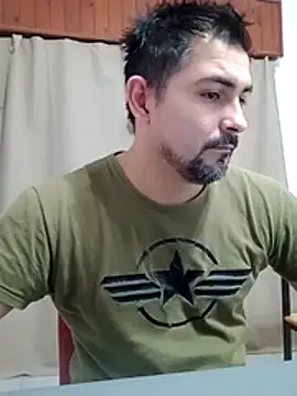 Bradd 32 online show from 07/15/26, 11:37