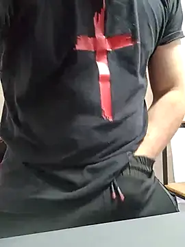 Bradd 32 online show from 07/22/26, 06:32