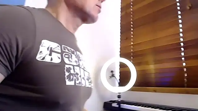 tomfoxcam online show from 11/04/25, 09:30